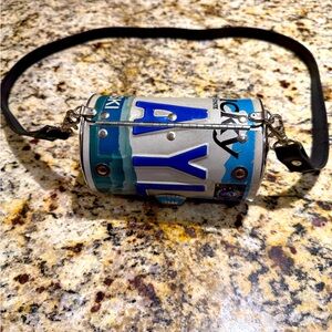 Little Earth custom made Kentucky license plate purse. NWT.